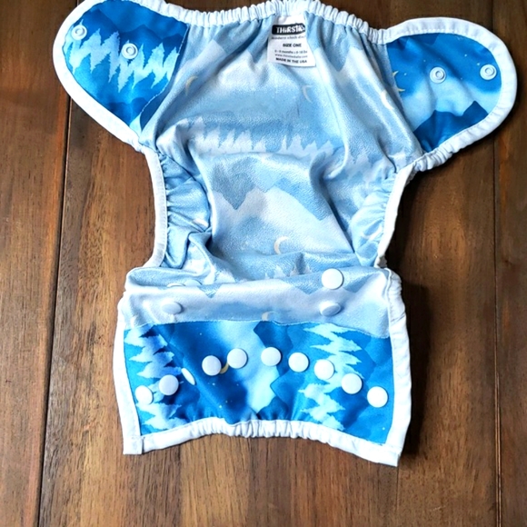 Thirsties Duo Wrap Adjustable Cloth Diaper Covers Set of 2 - Picture 4 of 7